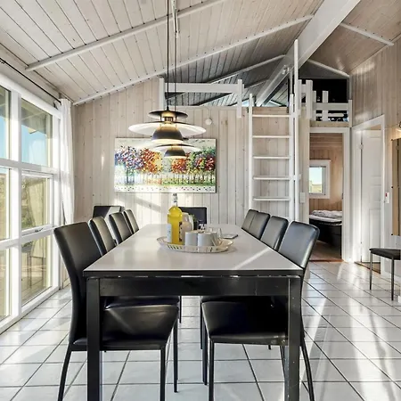 Holiday home Adrienne - 490m From The Sea By Interhome Lokken