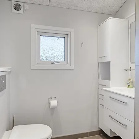 Adrienne - 490m From The Sea By Interhome *