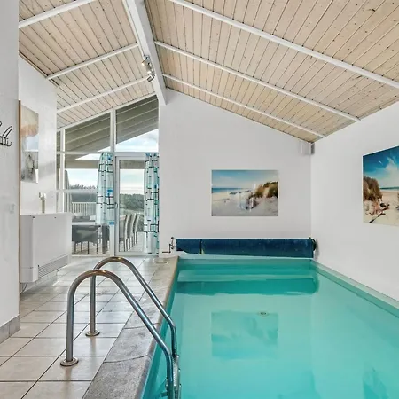 Semesterbostad Adrienne - 490m From The Sea By Interhome